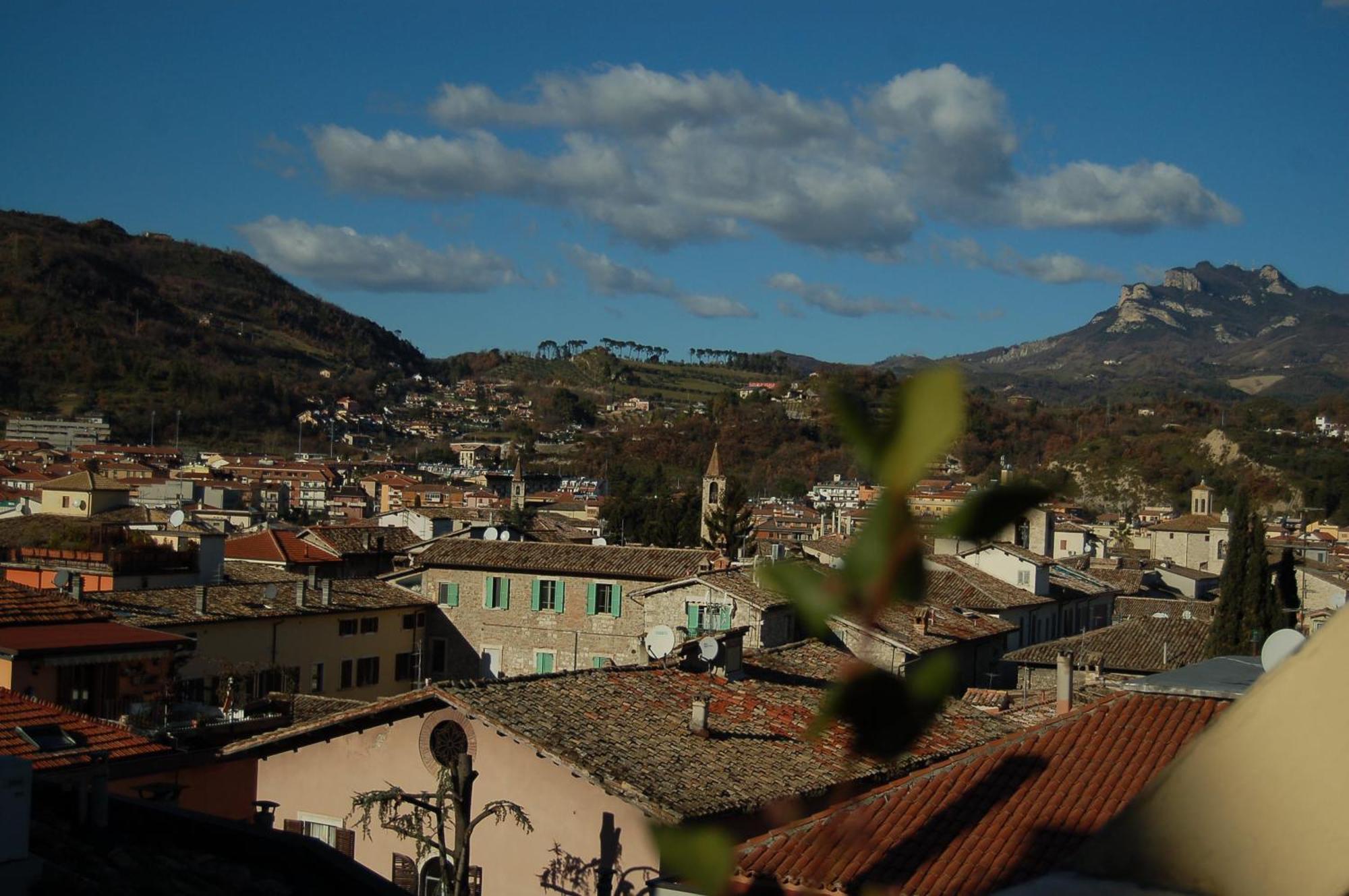 A Casa Di Lola Bed and Breakfast Ascoli Piceno Eksteriør billede